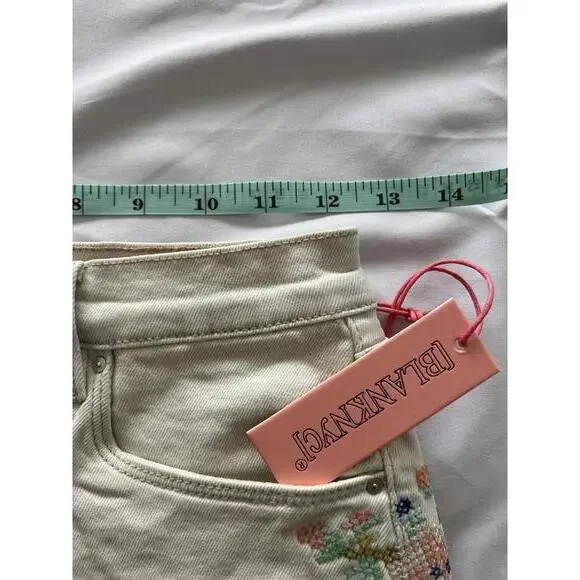 Blank NYC Mini Reeve Distressed Embroidered Denim Shorts -Girls 14 - Picture 4 of 7